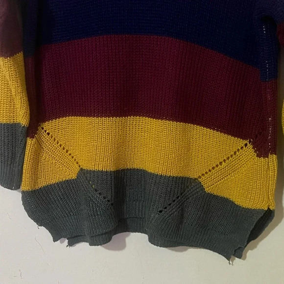 🖤 New Fall Oversized Women’s Stripe Breathable Knit Sweater 🖤 - Picture 5 of 8